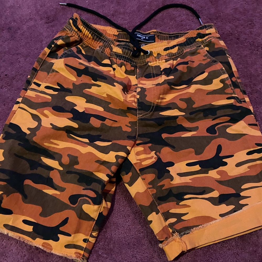 men’s orange camouflage shorts